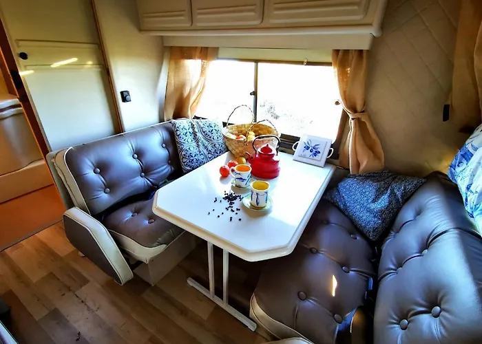 Rent A Blueclassics 's Campervan Le Voyageur In Algarve Au Portugal